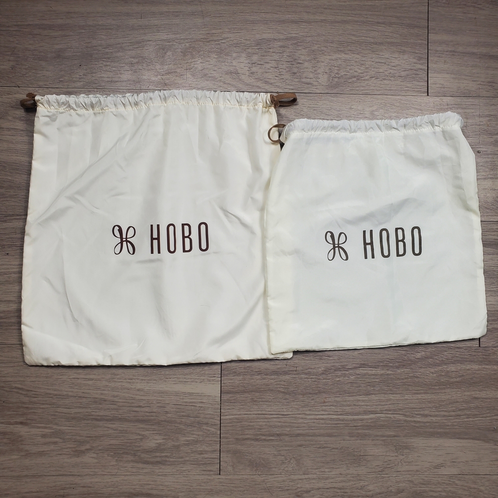 HOBO Ivory Drawstring Bag Duo